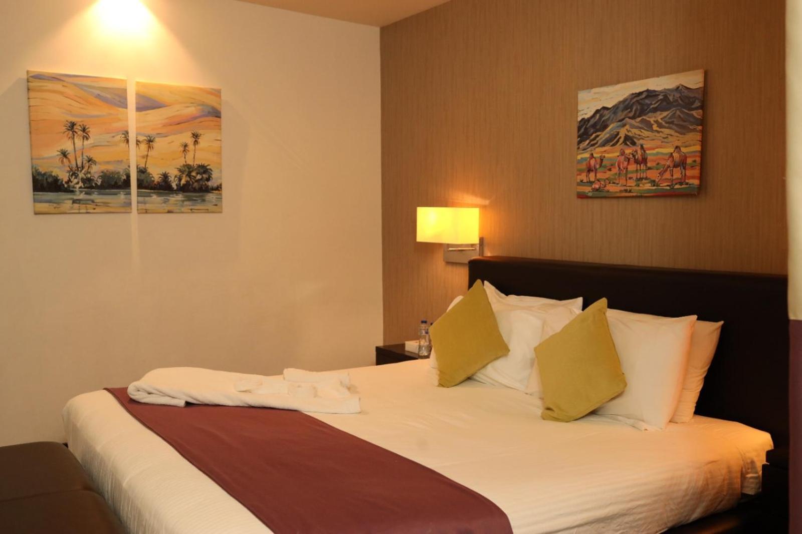 Golden Tulip Hail Ngoại thất bức ảnh