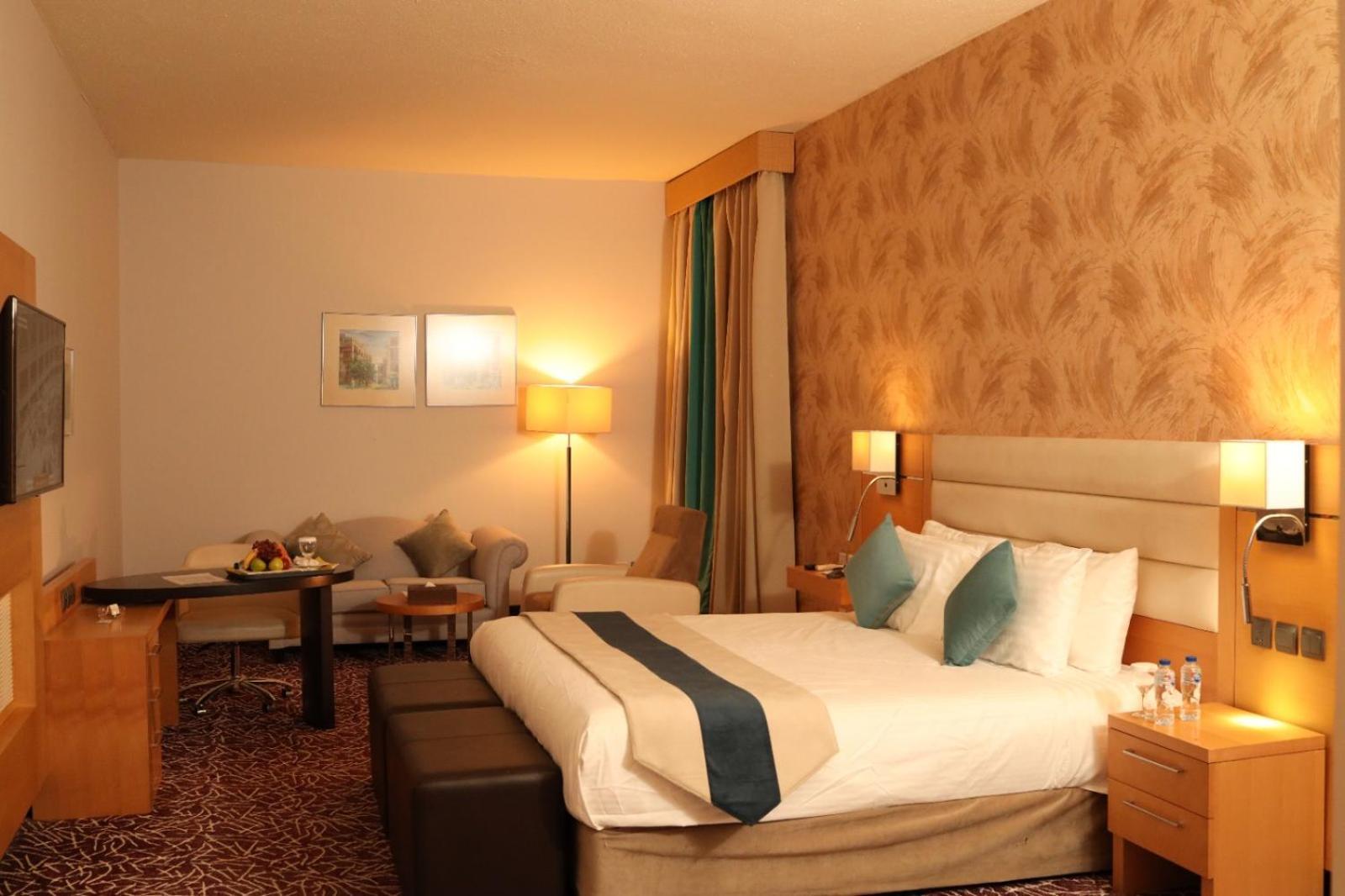 Golden Tulip Hail Ngoại thất bức ảnh