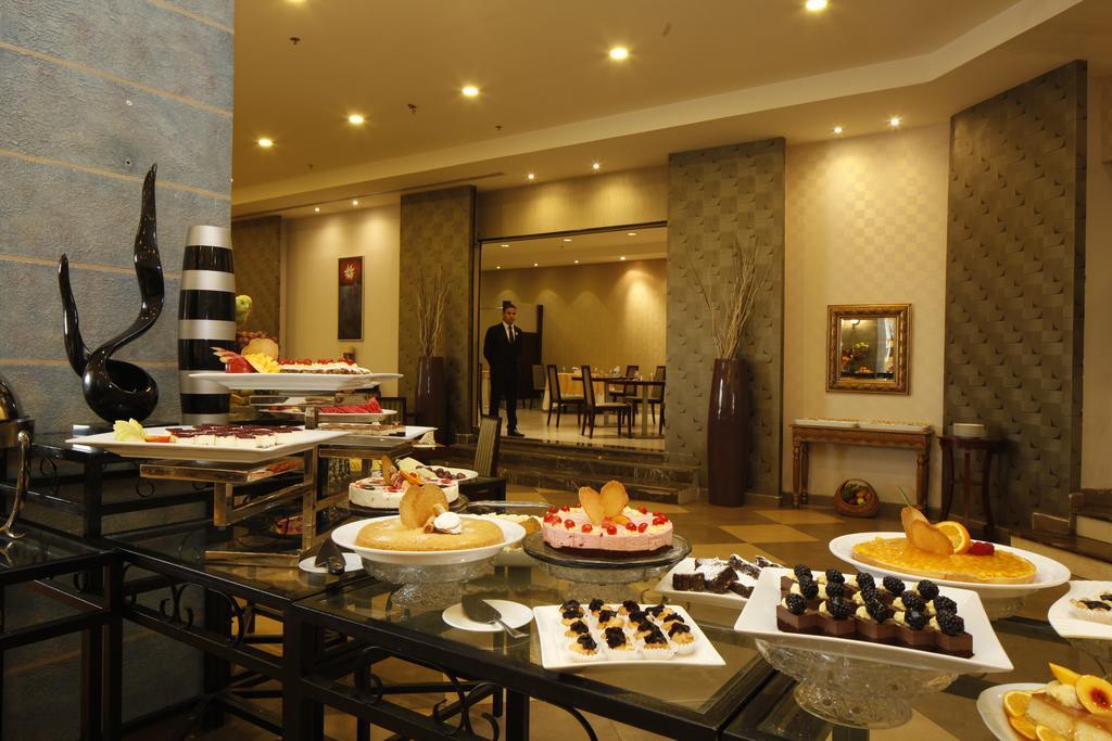 Golden Tulip Hail Ngoại thất bức ảnh
